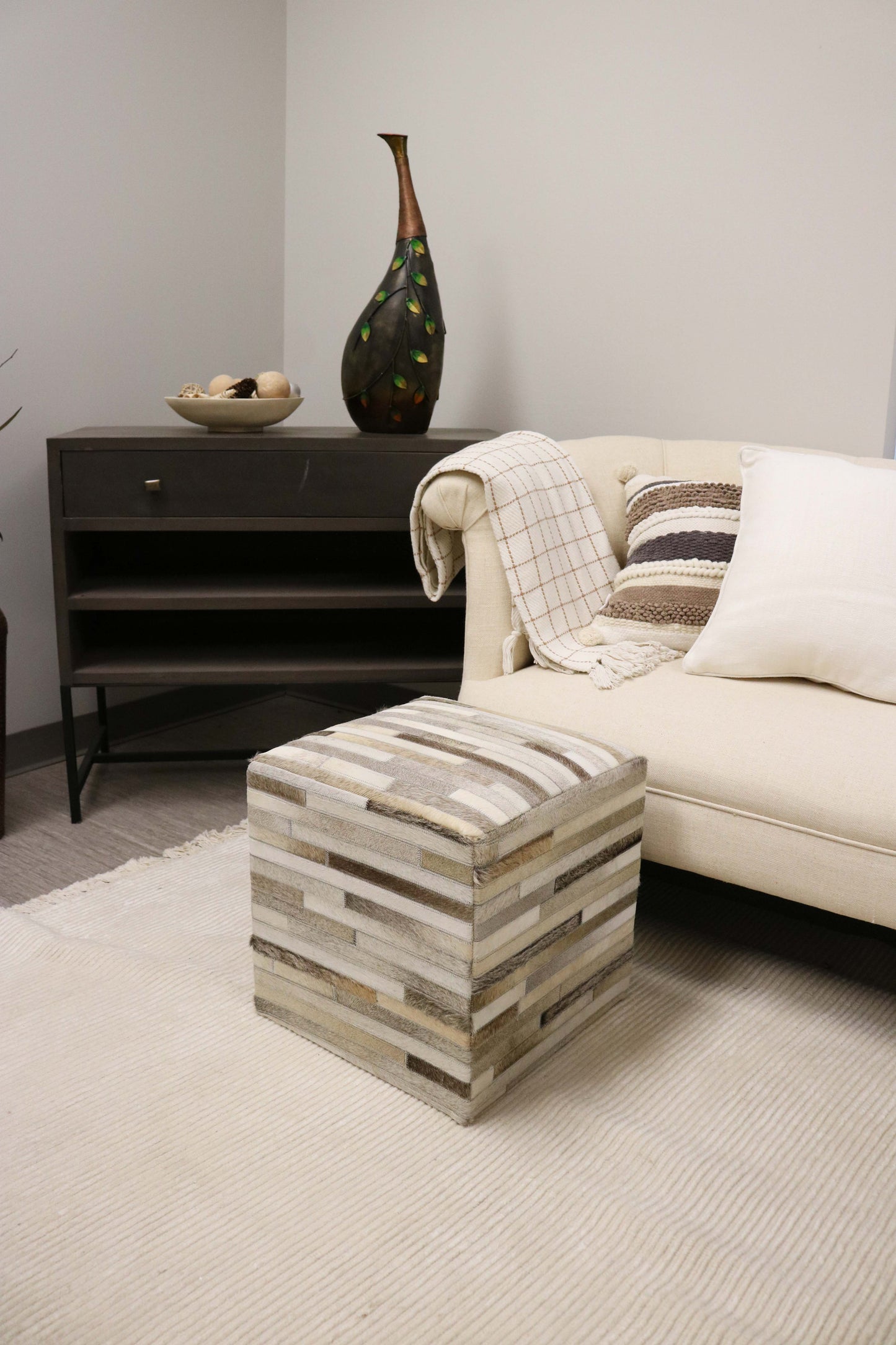 Palencia 100% Cowhide Leather Cube Pouf