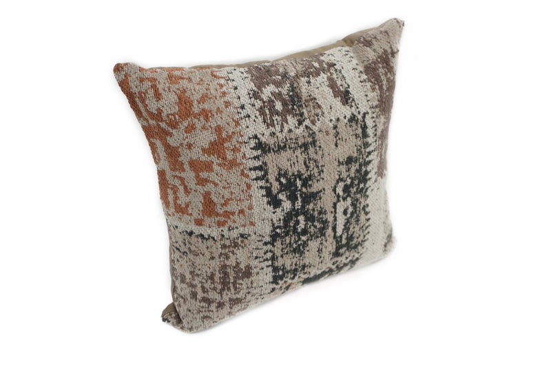 Vinyard Designer Throw Pillow